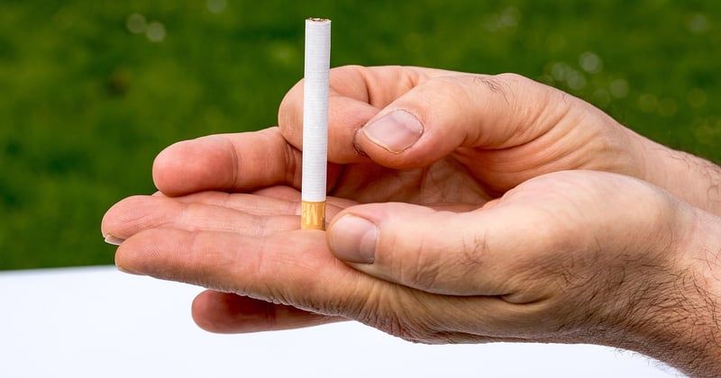 Préparer ses mains et ses ongles avant un grand événement de saison